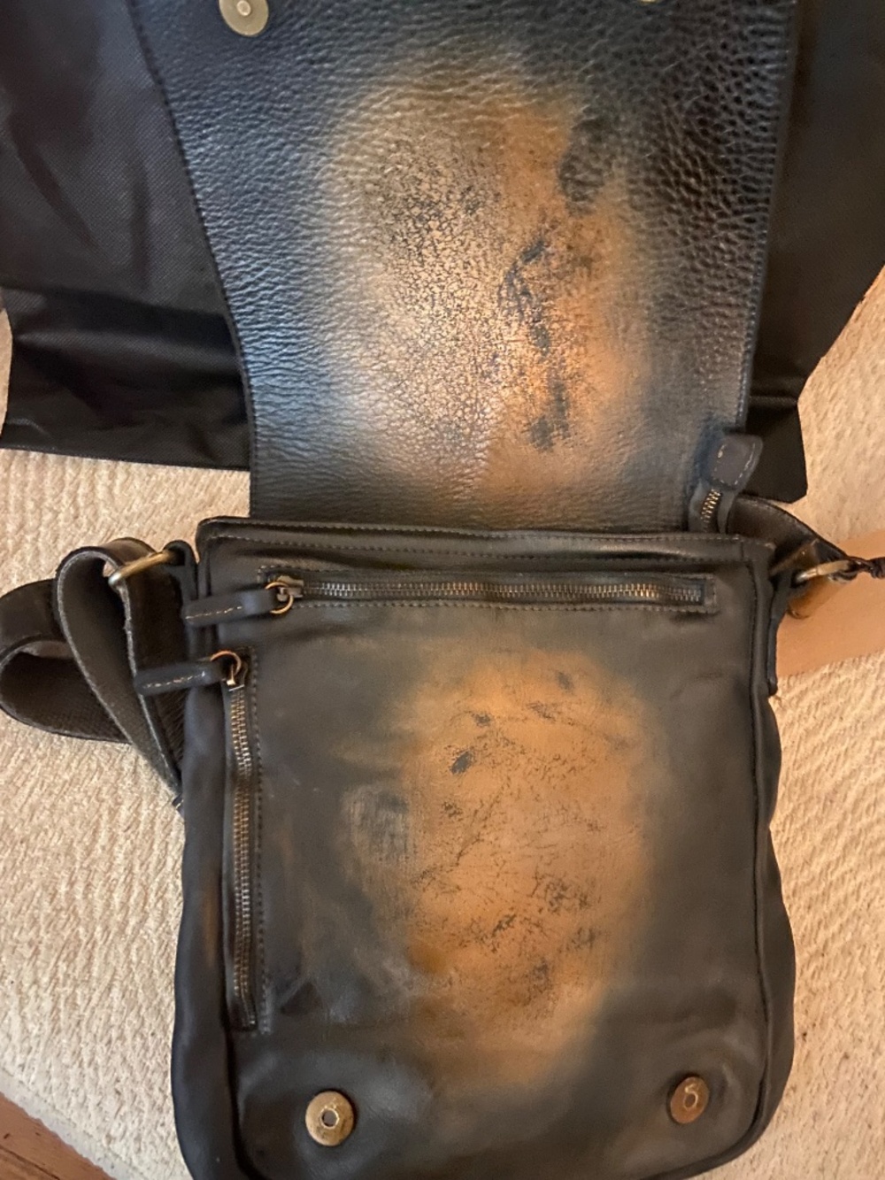 Lusher Leather Crossbody NEW - Picture 5 of 7